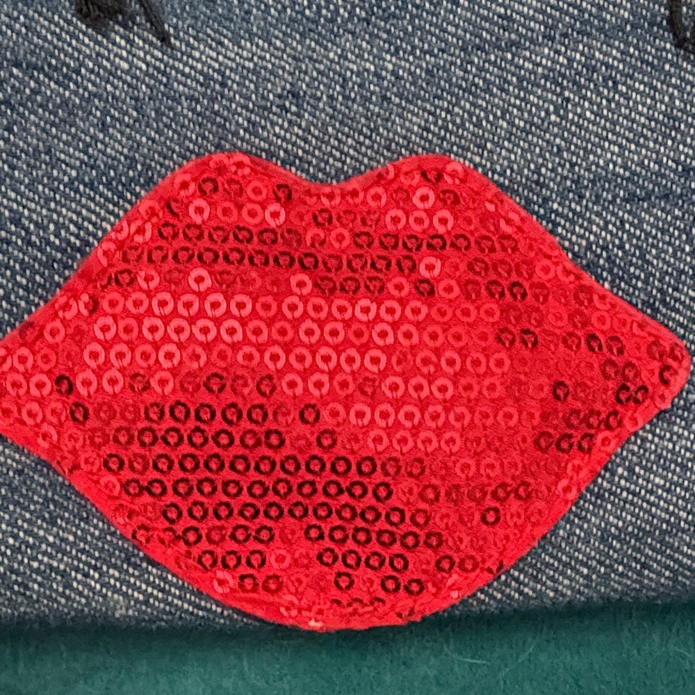 vintage Betsey Johnson Denim Crossbody Bag with Red Lips Design - Picture 2 of 5